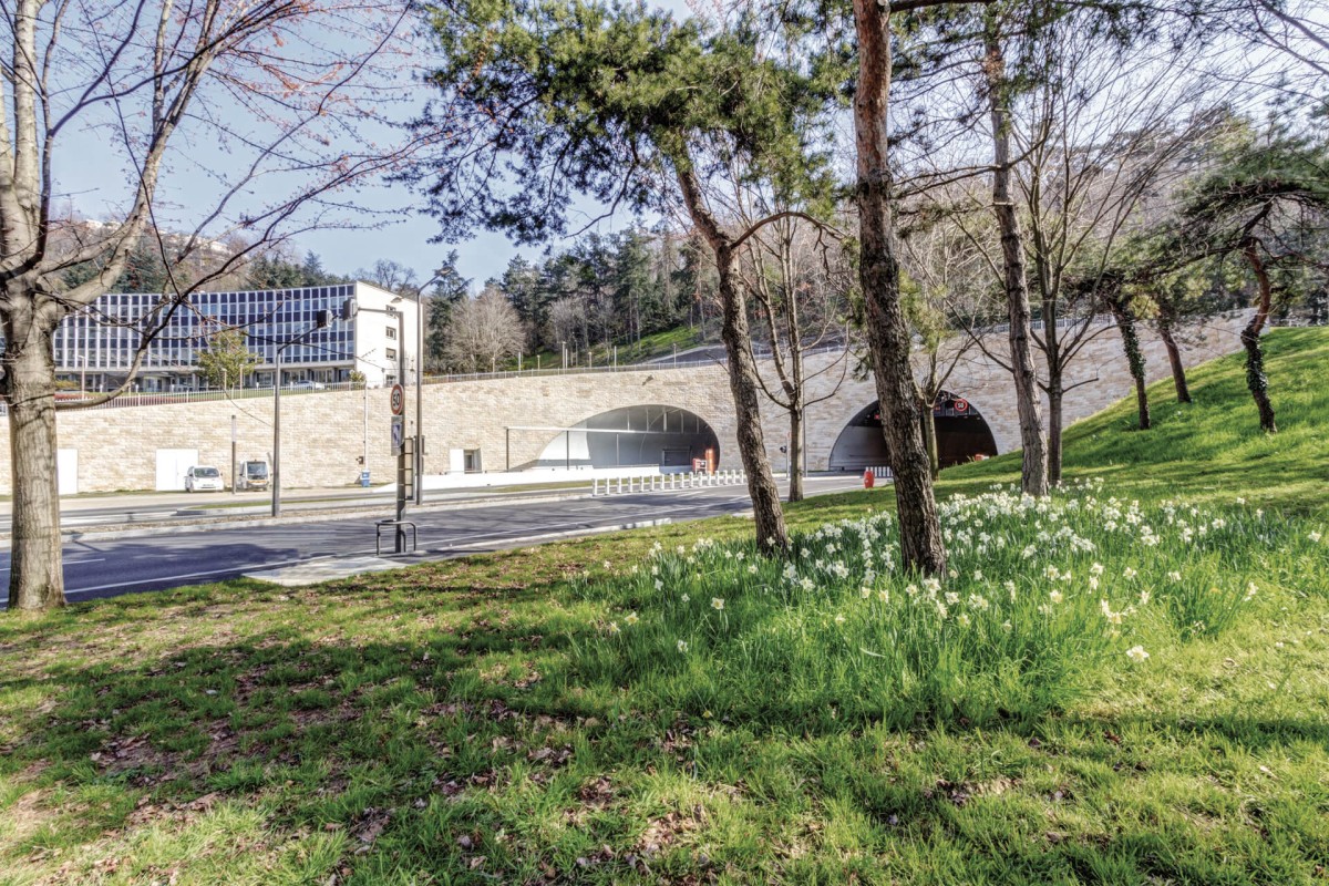 08_tunnel-de-la-croix-rousse